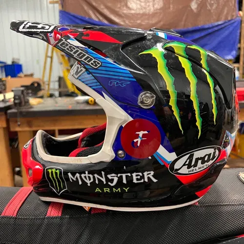 Arai Helmets - Size M