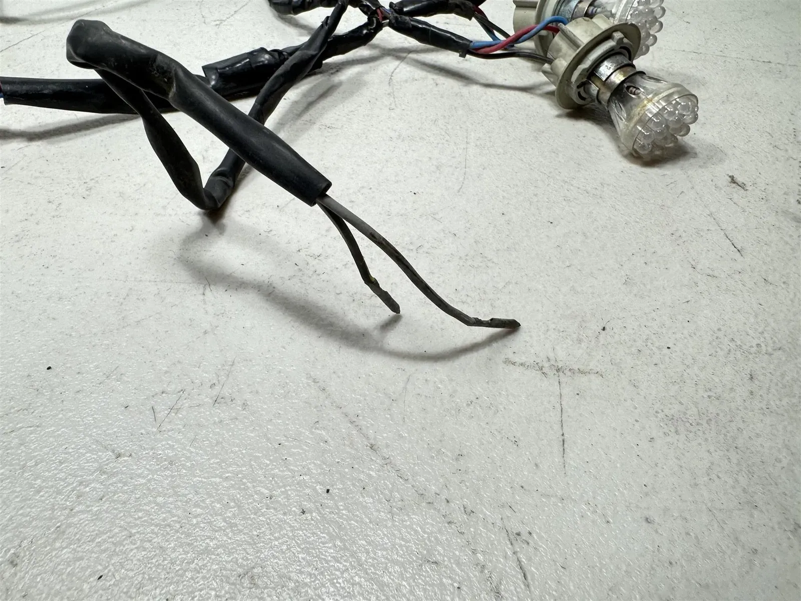 1999 Kawasaki ZX9R Taillight Harness Front Electrical Wiring OEM Tail Light ZX