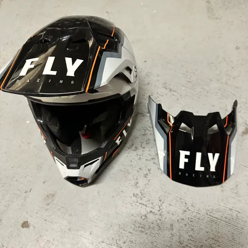 Fly Formula Helmet
