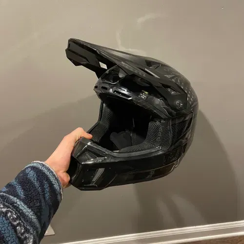 Klim F3 carbon pro helmet 