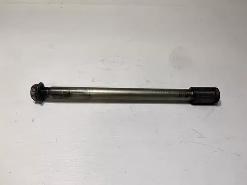 2007 Suzuki GSXR750 Swingarm Axle OEM Swig Arm Pivot Bolt Nut Shaft GSXR 750