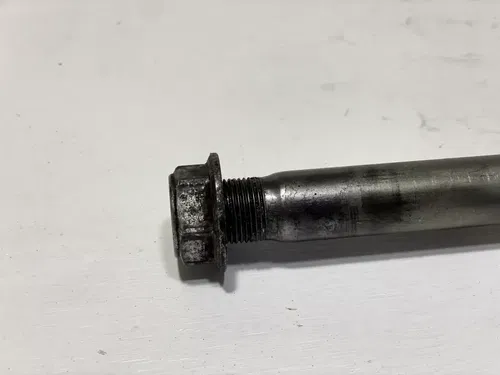 2007 Suzuki GSXR750 Swingarm Axle OEM Swig Arm Pivot Bolt Nut Shaft GSXR 750