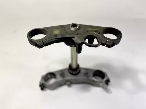 2007 Suzuki GSXR750 Triple Tree Clamp Steering Stem Bar Mounts GSXR 750