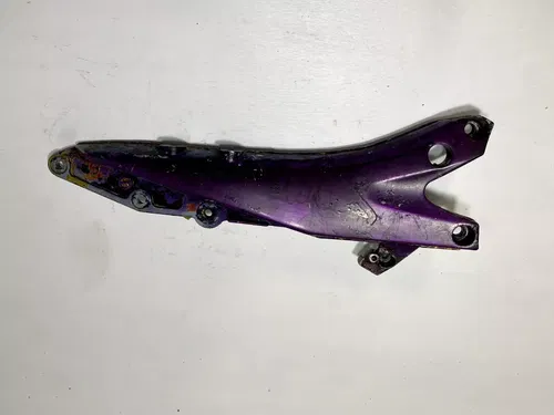 2007 Suzuki GSXR750 Rear Subframe Left 41221-01H00-YAP Seat Rail OEM GSXR 750
