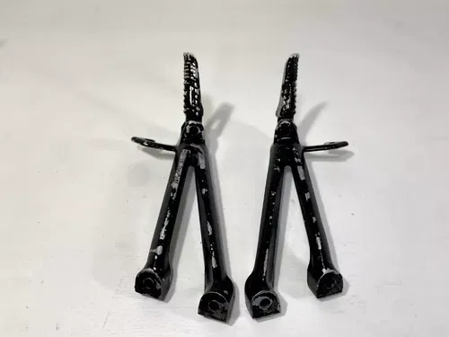 2007 Suzuki GSXR750 Passenger Foot Pegs Rear Set Right Left OEM Rearset GSX R750