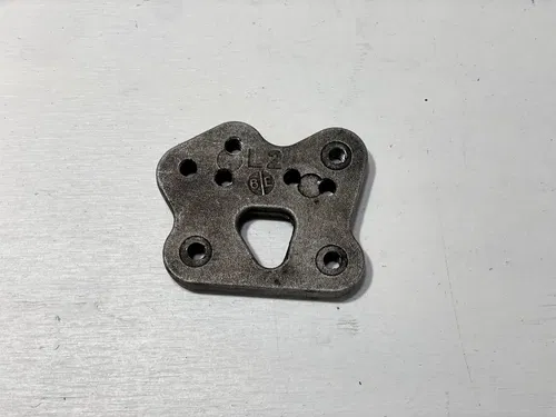 2007 Suzuki GSXR750 Foot Peg Frame Mount Bracket Left Side Rest OEM GSXR 750