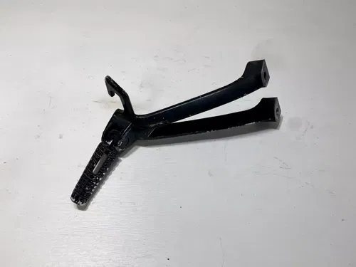 2007 Suzuki GSXR750 Rear Passenger Foot Peg And Mount OEM 4370001H0013L GSXR 750