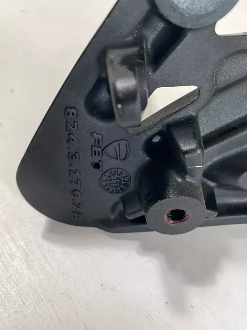 2012 Ducati Diavel Footpeg Holder Plate OEM Front Right Foot Peg Driver Footrest