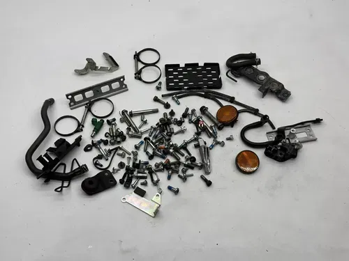 2009 Suzuki GSXR 600 Miscellaneous Bolt Kit Hardware Screw Assembly GSXR600