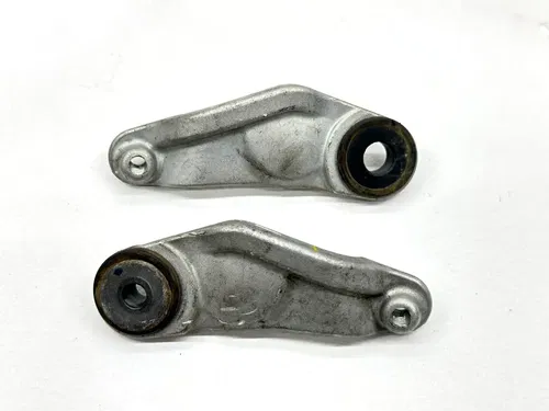 2009 Yamaha YZFR6 Fuel Tank Bracket Set Steel Guard Left Right Motorcycle YZF R6