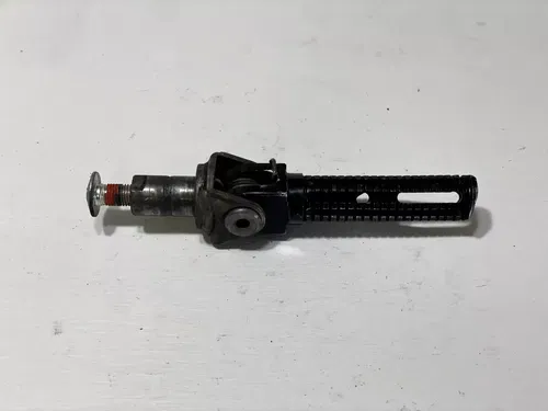 2007 Suzuki GSXR750 Foot Peg Left Driver 43621-41G00 OEM Footpeg Bar GSXR 750