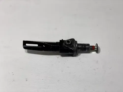 2007 Suzuki GSXR750 Foot Peg Left Driver 43621-41G00 OEM Footpeg Bar GSXR 750
