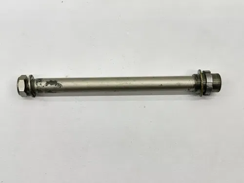 2009 Yamaha YZFR6 Swingarm Axle Swing Arm Nut Spindle 2C0-22141-10-00 OEM YZF R6