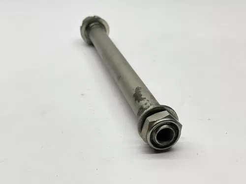 2009 Yamaha YZFR6 Swingarm Axle Swing Arm Nut Spindle 2C0-22141-10-00 OEM YZF R6