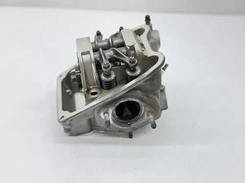 2009 Aprilia Mana 850 Motor Engine Top End Cylinder Head Valves Assembly Mana850