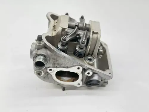 2009 Aprilia Mana 850 Motor Engine Top End Cylinder Head Valves Assembly Mana850