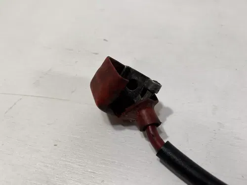 2007 Suzuki GSXR750 Battery Plus Lead Positive Cable 33820-01H00 Wire GSXR 750
