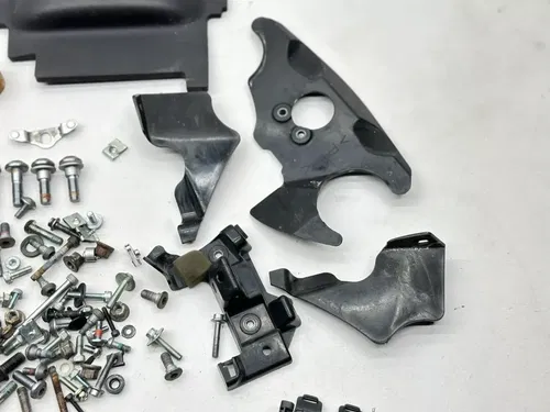 2014 Yamaha R6 Miscellaneous Bolt Kit Spring Washer Screw Nut Cover YZFR6 YZF R6