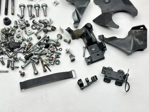 2014 Yamaha R6 Miscellaneous Bolt Kit Spring Washer Screw Nut Cover YZFR6 YZF R6