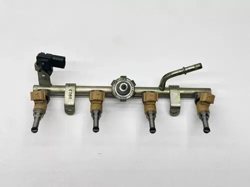2009 Yamaha YZFR6 Fuel Gas Petrol Injector Injection Main Jet Rail OEM YZF R6