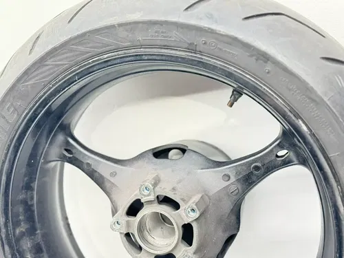 2007 Suzuki GSXR 750 Rear Wheel Rim Black Tire 64111-01H00-019 GSXR750 GSXR600