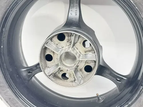 2007 Suzuki GSXR 750 Rear Wheel Rim Black Tire 64111-01H00-019 GSXR750 GSXR600