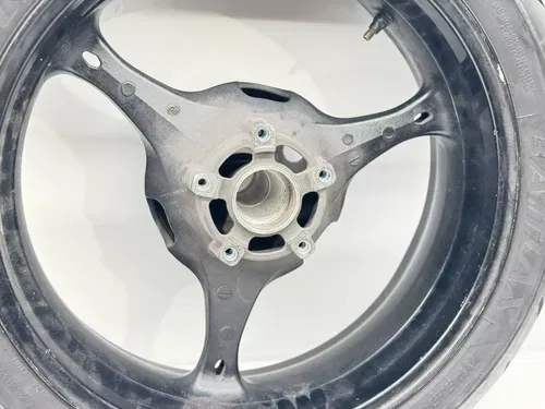 2007 Suzuki GSXR 750 Rear Wheel Rim Black Tire 64111-01H00-019 GSXR750 GSXR600
