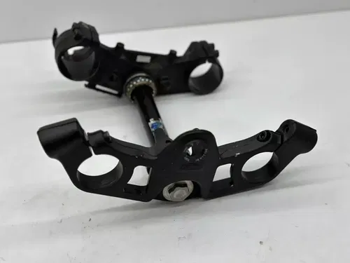 2018 KTM RC390 Duke Triple Tree Stem Clamp Upper Lower Assembly OEM 93001034033