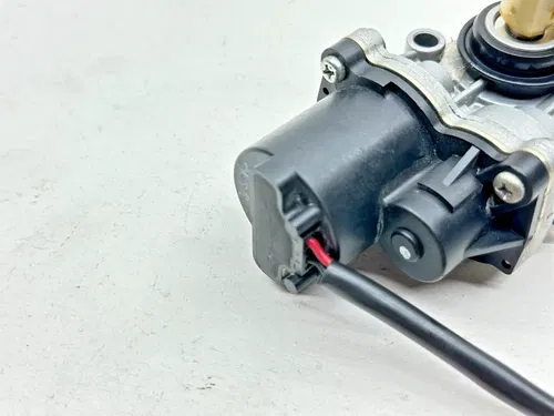 2014 Yamaha YZFR6 Electrical Wire Motor Servo Valve Bolts Assembly Motorcycle YZ