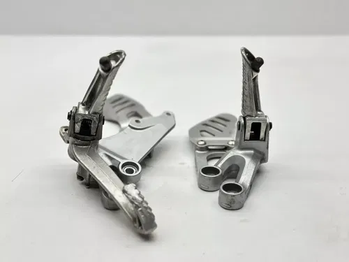2009 Suzuki GSXR 600 Rear Sets Foot Pegs OEM Rearset Left Right Driver GSXR600