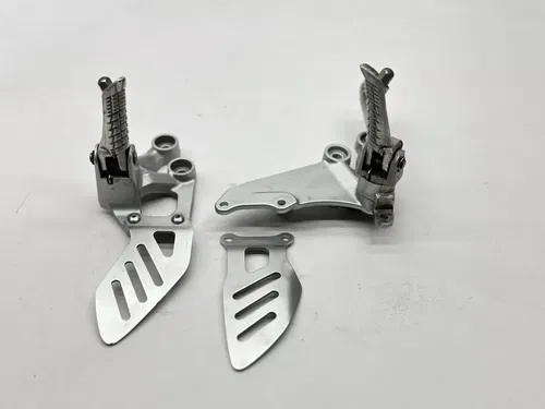 2009 Suzuki GSXR 600 Rear Sets Foot Pegs OEM Rearset Left Right Driver GSXR600