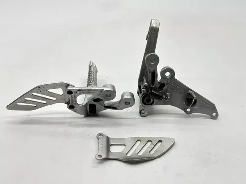 2009 Suzuki GSXR 600 Rear Sets Foot Pegs OEM Rearset Left Right Driver GSXR600