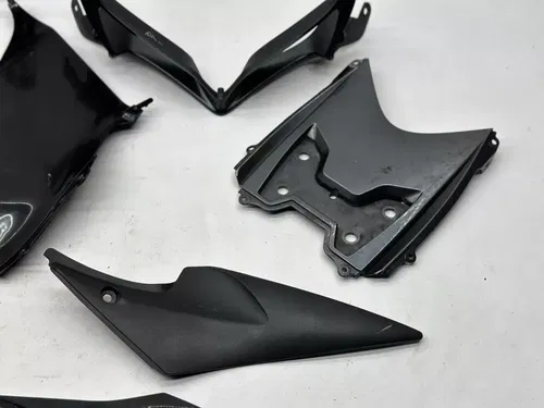 2009 Suzuki GSXR 600 Fairings Body Plastics Kit Shrouds Fender OEM GSXR600