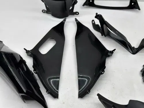 2009 Suzuki GSXR 600 Fairings Body Plastics Kit Shrouds Fender OEM GSXR600