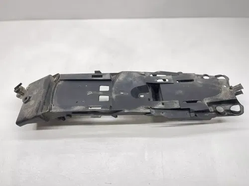 2007 Suzuki GSXR 750 Rear Fender Front Upper Plastic Tray 63111-01H00 GSXR750