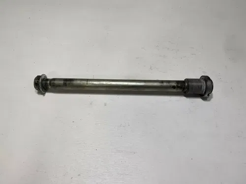 2007 Suzuki GSXR750 Swingarm Axle OEM Swig Arm Pivot Bolt Nut Shaft GSXR 750
