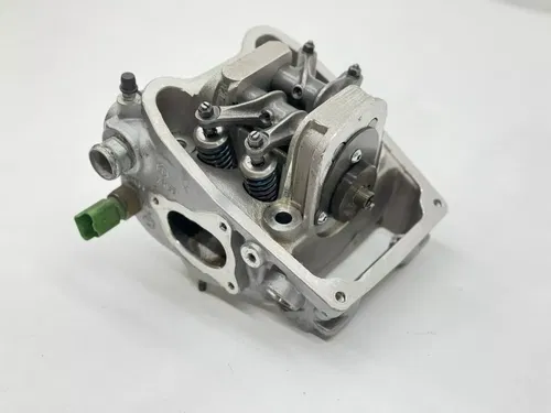 2009 Aprilia Mana 850 Cylinder Head Valves Top End Exhaust Port Assembly Mana850