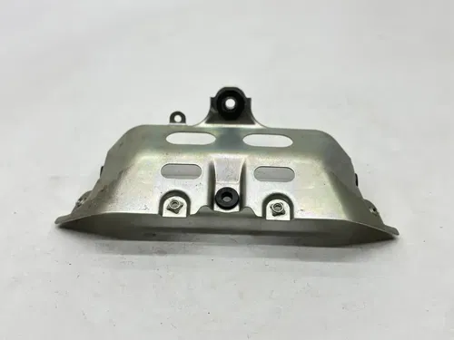 2009 Suzuki GSXR 600 Gas Tank Mounts Metal Bracket Plate Protector OEM GSXR600