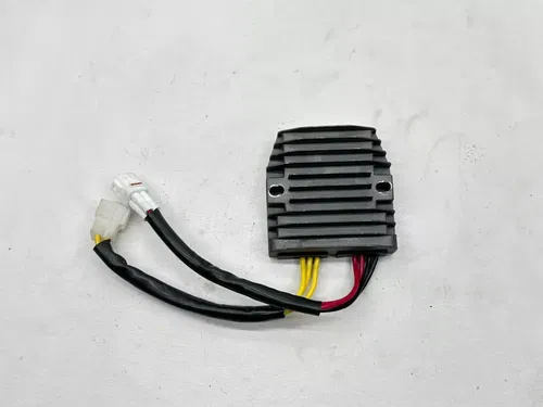 2009 Suzuki GSXR 600 Electrical Voltage Rectifier Regulator 32800-47H00 GSXR600