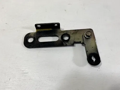 2007 Suzuki GSXR750 Horn Mounting Bracket Hardware Motorcycle OEM GSXR 750