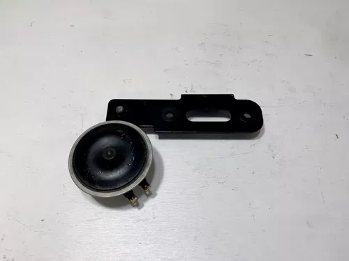 2007 Suzuki GSXR750 Horn Bracket Signal Electrical OEM 38500-01H00 GSXR 750
