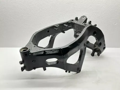 2009 Suzuki GSXR 600 Main Frame Chassis B.O.S. Black 41100-01H10-YAP OEM GSXR600