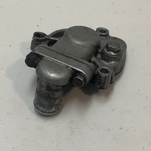 1988 KX250 OEM Water Pump Cover With Elbow For Repair 88-91 Kx250 KX 250 Cover