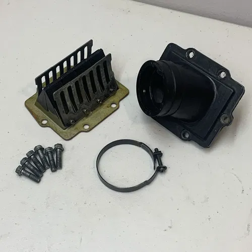 1988 KX250 OEM Intake Manifold With Reed Cage And Reeds Intake Clamp 88-93 kx250