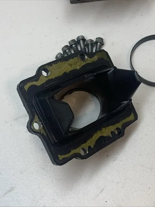 1988 KX250 OEM Intake Manifold With Reed Cage And Reeds Intake Clamp 88-93 kx250