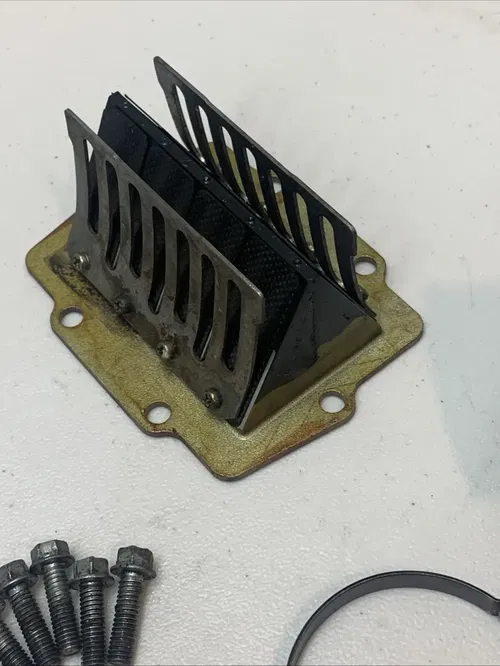 1988 KX250 OEM Intake Manifold With Reed Cage And Reeds Intake Clamp 88-93 kx250
