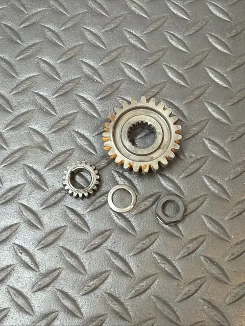 1984 RM250 OEM Primary Drive Gears RM 250 Crank Gears Reverse Thread Nut 84