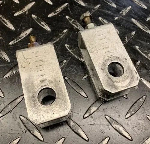 1993-2001 YZ80 OEM Rear Swimgarm Axle Chain Tensioner Blocks Pair Of 2 Yz 80