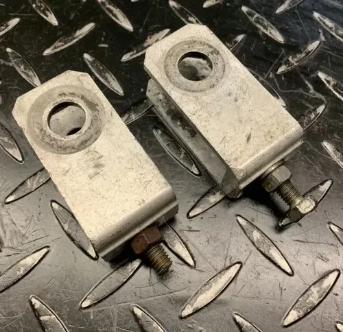 1993-2001 YZ80 OEM Rear Swimgarm Axle Chain Tensioner Blocks Pair Of 2 Yz 80