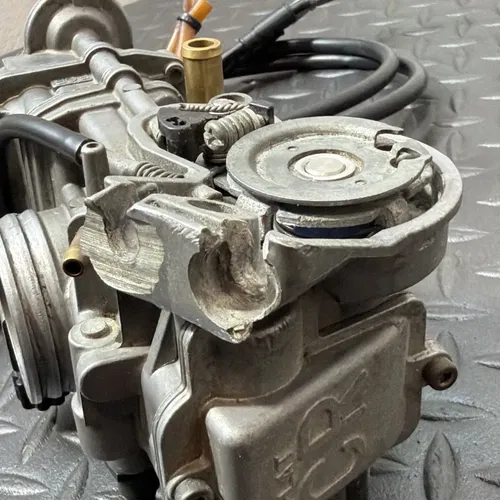 2000 KTM 520 EXC OEM Carburetor With Throttle Cables FOR PARTS OR REPAIR 00-02